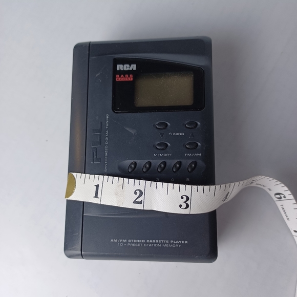 RCA radio & Cassette Player - Picture 11 of 12